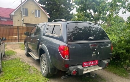 Mitsubishi L200 IV рестайлинг, 2006 год, 750 000 рублей, 8 фотография
