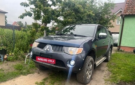 Mitsubishi L200 IV рестайлинг, 2006 год, 750 000 рублей, 9 фотография