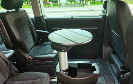 Volkswagen Multivan T6 рестайлинг, 2019 год, 5 000 000 рублей, 19 фотография