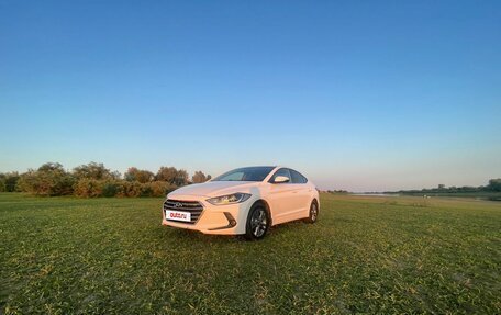 Hyundai Elantra VI рестайлинг, 2018 год, 1 470 000 рублей, 6 фотография