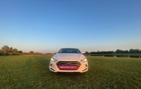 Hyundai Elantra VI рестайлинг, 2018 год, 1 470 000 рублей, 7 фотография
