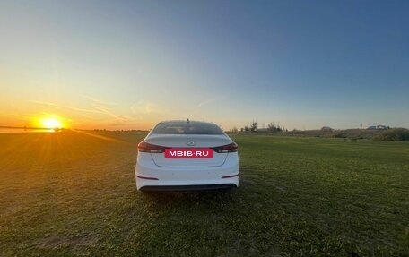 Hyundai Elantra VI рестайлинг, 2018 год, 1 470 000 рублей, 3 фотография