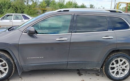 Jeep Cherokee, 2017 год, 2 650 000 рублей, 3 фотография