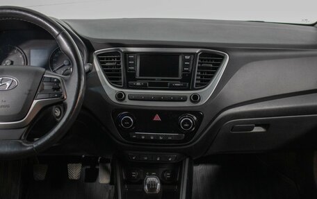 Hyundai Solaris II рестайлинг, 2017 год, 1 180 000 рублей, 14 фотография