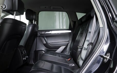 Volkswagen Touareg III, 2010 год, 2 137 000 рублей, 12 фотография