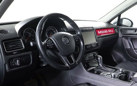 Volkswagen Touareg III, 2010 год, 2 137 000 рублей, 14 фотография