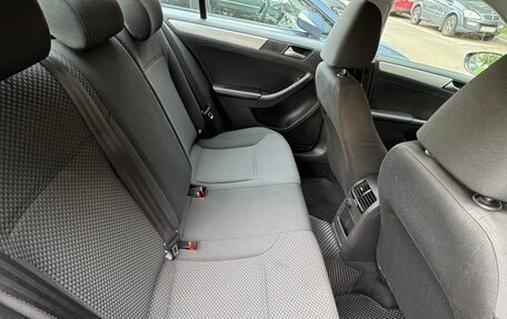 Volkswagen Jetta VI, 2012 год, 850 000 рублей, 16 фотография