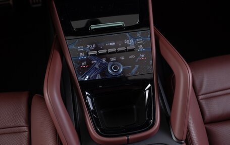 Porsche Cayenne III, 2025 год, 23 590 000 рублей, 21 фотография