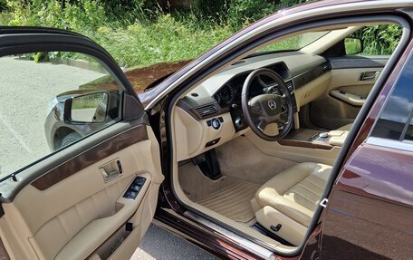 Mercedes-Benz E-Класс, 2012 год, 1 750 000 рублей, 8 фотография