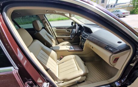 Mercedes-Benz E-Класс, 2012 год, 1 750 000 рублей, 10 фотография