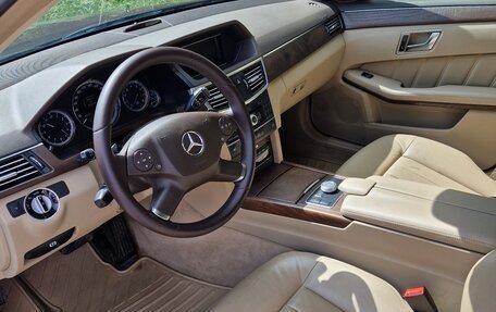 Mercedes-Benz E-Класс, 2012 год, 1 750 000 рублей, 9 фотография