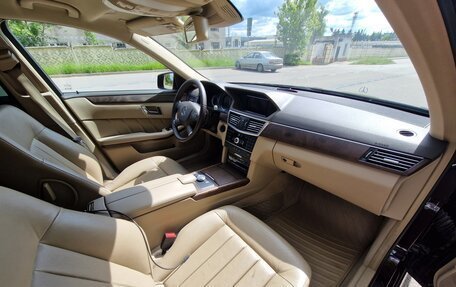 Mercedes-Benz E-Класс, 2012 год, 1 750 000 рублей, 11 фотография