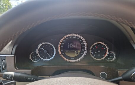 Mercedes-Benz E-Класс, 2012 год, 1 750 000 рублей, 13 фотография