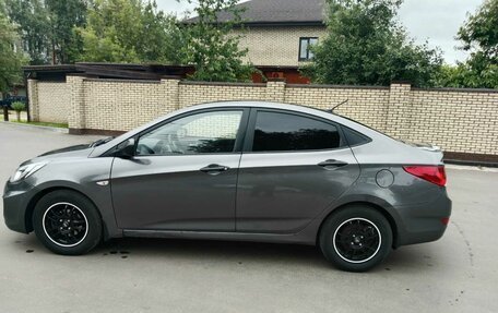 Hyundai Solaris II рестайлинг, 2011 год, 690 000 рублей, 4 фотография