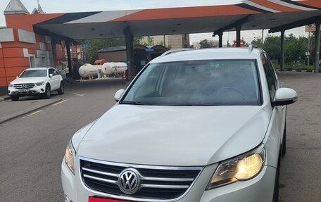 Volkswagen Tiguan I, 2010 год, 825 000 рублей, 10 фотография