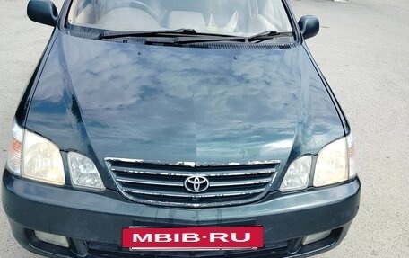 Toyota Gaia, 2001 год, 520 000 рублей, 2 фотография