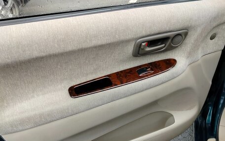 Toyota Gaia, 2001 год, 520 000 рублей, 13 фотография