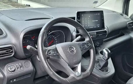 Opel Combo E, 2021 год, 2 200 000 рублей, 10 фотография