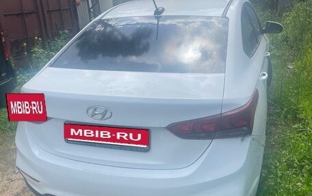 Hyundai Solaris II рестайлинг, 2017 год, 550 000 рублей, 4 фотография
