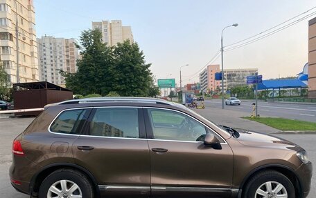 Volkswagen Touareg III, 2012 год, 2 100 000 рублей, 2 фотография