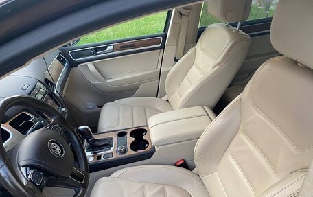 Volkswagen Touareg III, 2012 год, 2 100 000 рублей, 4 фотография