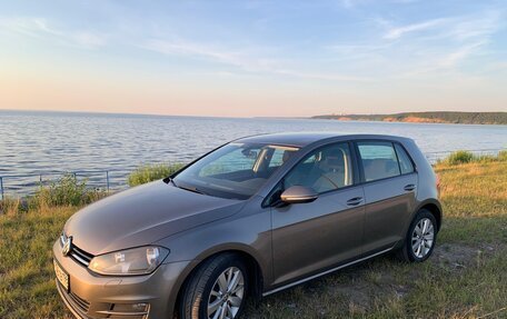 Volkswagen Golf VII, 2013 год, 890 000 рублей, 2 фотография