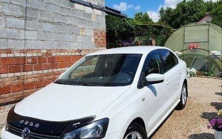 Volkswagen Polo VI (EU Market), 2011 год, 720 000 рублей, 2 фотография