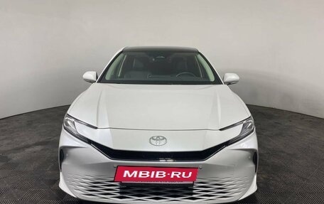 Toyota Camry, 2024 год, 4 100 000 рублей, 2 фотография