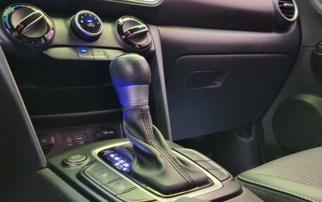 Hyundai Kona I, 2022 год, 1 360 013 рублей, 12 фотография