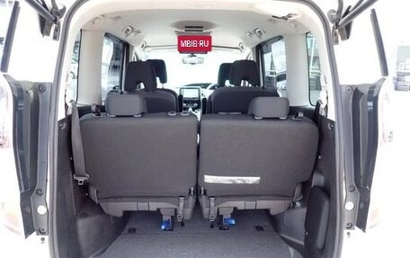 Nissan Serena IV, 2021 год, 1 512 055 рублей, 13 фотография