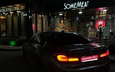 BMW 5 серия, 2018 год, 3 200 000 рублей, 15 фотография