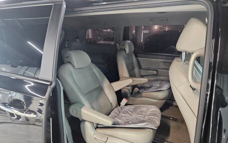 KIA Carnival III, 2017 год, 2 210 000 рублей, 11 фотография