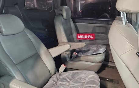 KIA Carnival III, 2017 год, 2 210 000 рублей, 12 фотография