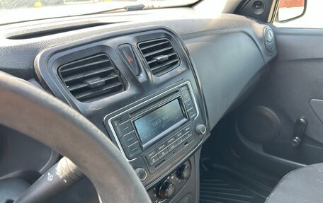 Renault Logan II, 2016 год, 430 000 рублей, 8 фотография