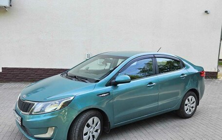 KIA Rio III рестайлинг, 2013 год, 600 000 рублей, 4 фотография
