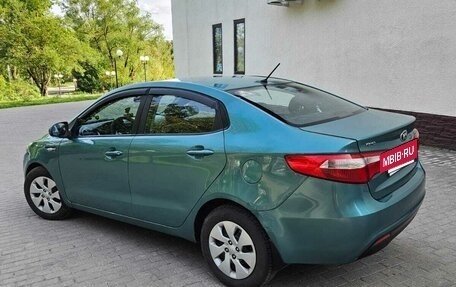 KIA Rio III рестайлинг, 2013 год, 600 000 рублей, 5 фотография