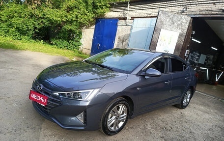 Hyundai Avante, 2018 год, 2 000 000 рублей, 2 фотография