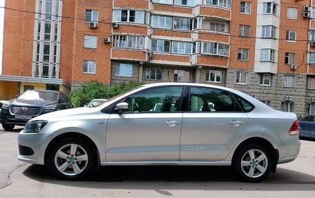 Volkswagen Polo VI (EU Market), 2012 год, 950 000 рублей, 2 фотография