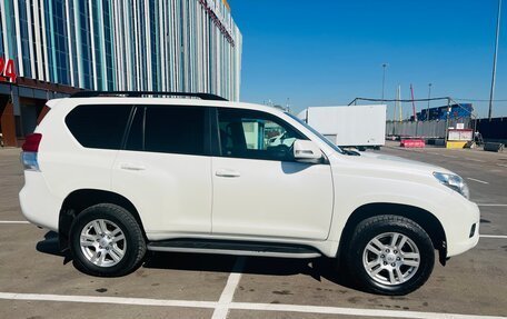 Toyota Land Cruiser Prado 150 рестайлинг 2, 2013 год, 2 600 000 рублей, 2 фотография