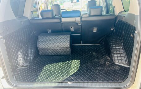 Toyota Land Cruiser Prado 150 рестайлинг 2, 2013 год, 2 600 000 рублей, 12 фотография