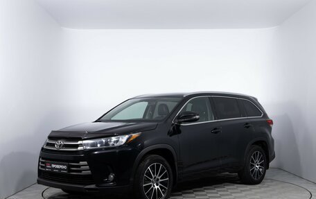 Toyota Highlander III, 2019 год, 3 195 000 рублей, 1 фотография