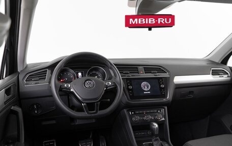 Volkswagen Tiguan II, 2019 год, 2 217 040 рублей, 6 фотография