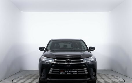 Toyota Highlander III, 2019 год, 3 195 000 рублей, 2 фотография