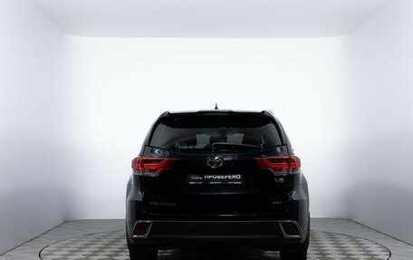 Toyota Highlander III, 2019 год, 3 195 000 рублей, 6 фотография