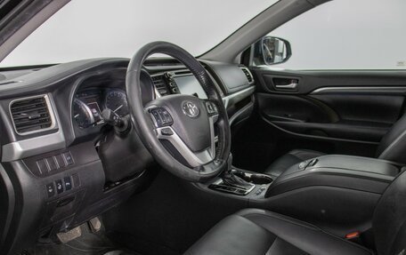 Toyota Highlander III, 2019 год, 3 195 000 рублей, 10 фотография