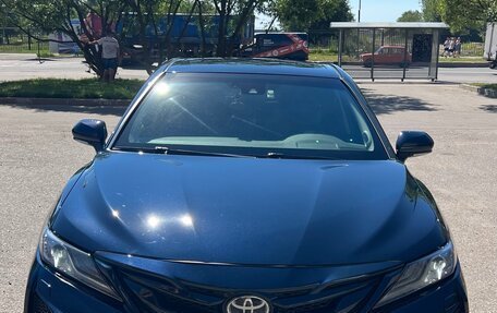 Toyota Camry, 2019 год, 3 100 000 рублей, 9 фотография