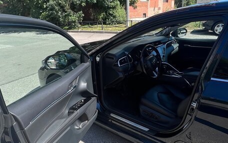 Toyota Camry, 2019 год, 3 100 000 рублей, 13 фотография
