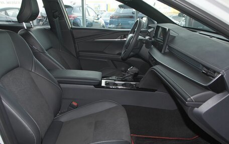 Toyota Camry, 2024 год, 4 899 900 рублей, 22 фотография