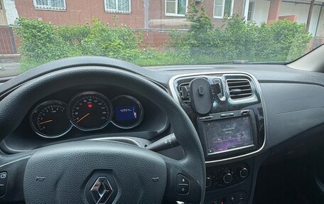Renault Logan II, 2018 год, 1 250 000 рублей, 8 фотография