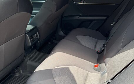 Toyota Camry, 2022 год, 3 400 000 рублей, 7 фотография